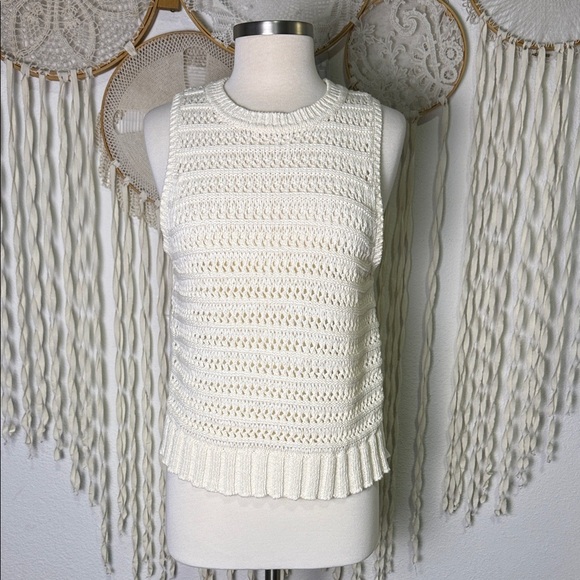 Veronica Beard Ivory Crochet Knit Sleeveless Sweater with Cotton Curved Back Hem - Picture 2 of 12